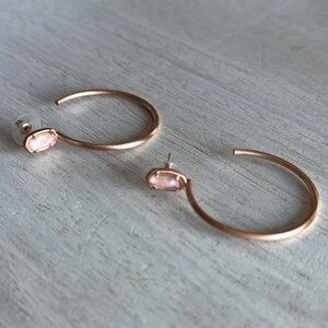 Kendra Scott Small Stone Pepper Hoop Earrings in Blush Wood